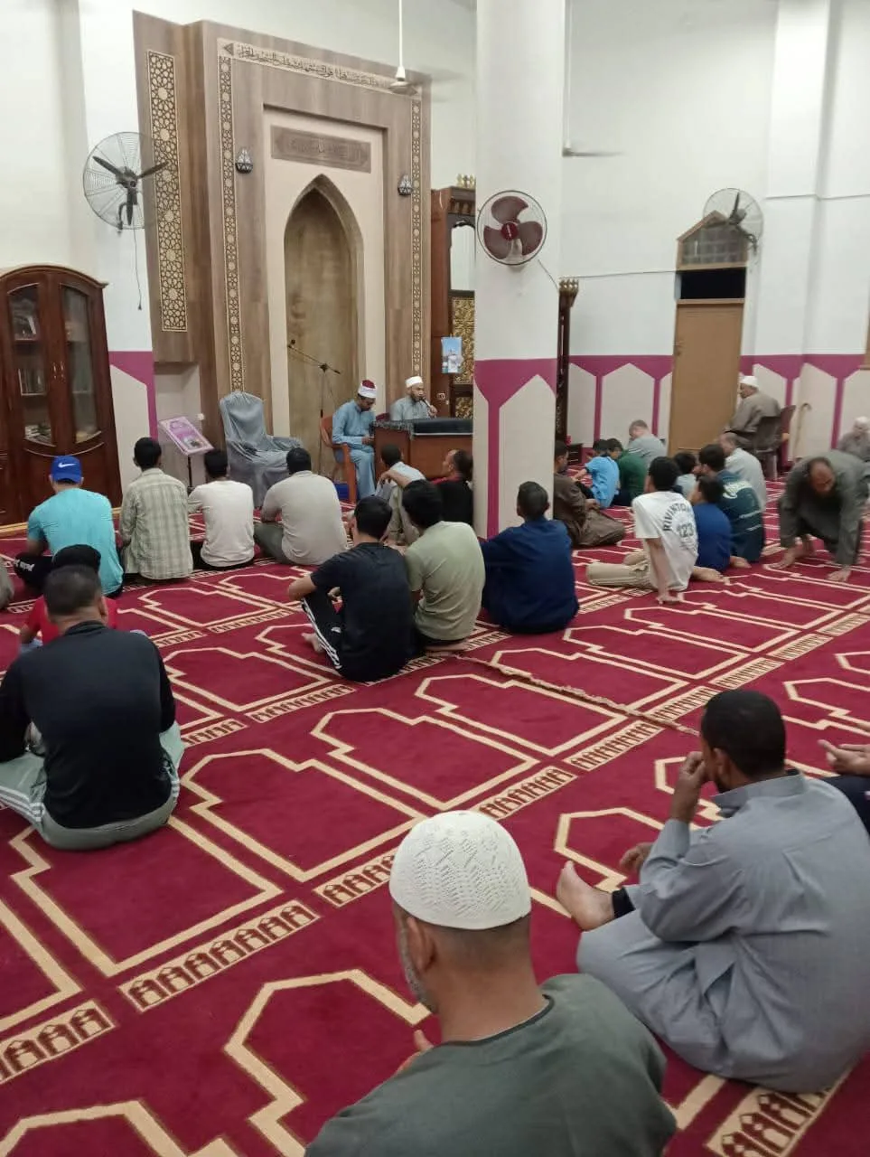 أوقاف الفيوم تنظم 150 ندوة أكاديمية تحت عنوان “آداب الذكر وأماكنه” أوقاف الفيوم تنظم 150 ندوة أكاديمية تحت عنوان “آداب الذكر وأماكنه”