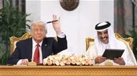 ترامب يجيب صحفيًا حول محادثات أوكرانيا: حصلنا على 4 تريليون دولار، ويستفسر عن مشاعر وفدنا.