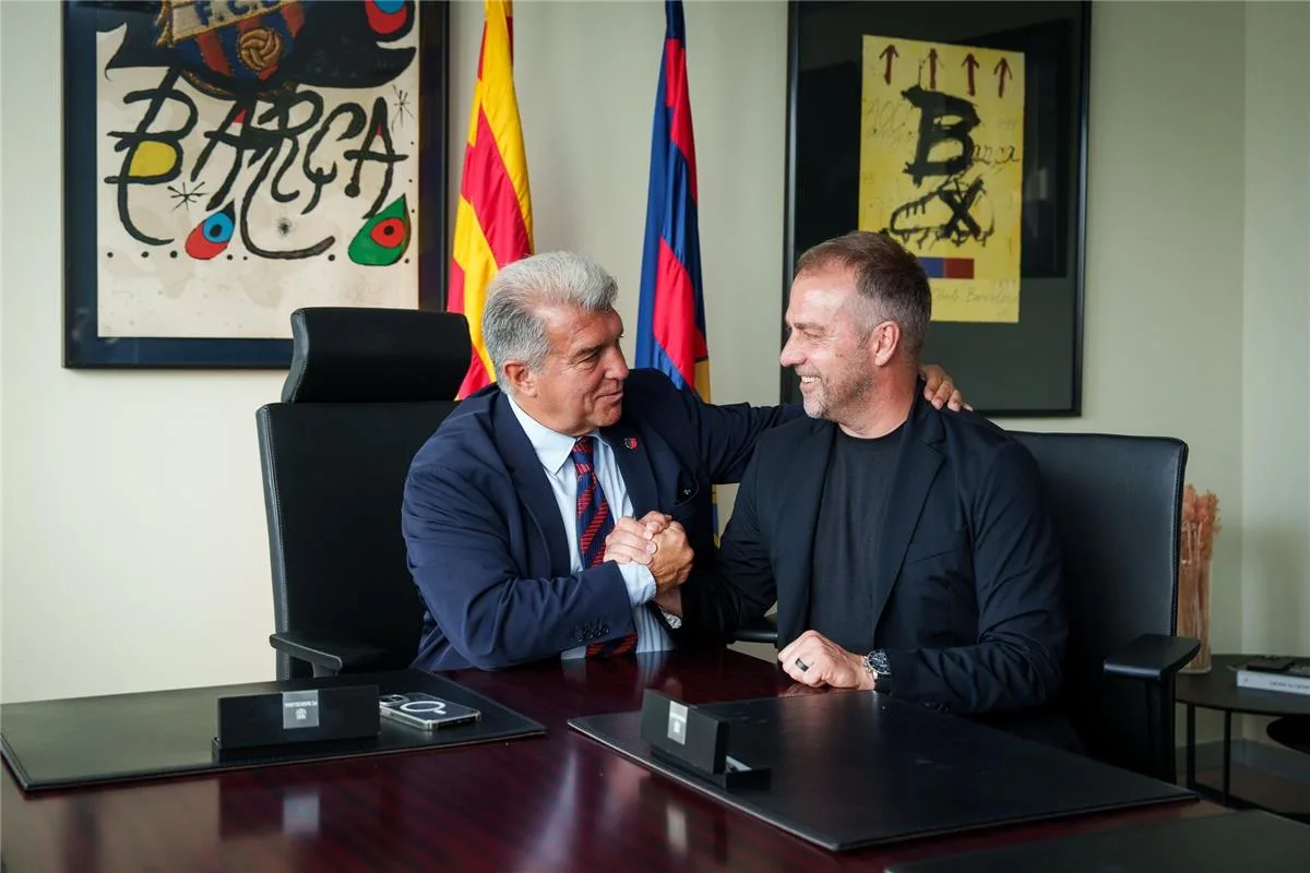 أول رد من فليك بعد تمديد عقده مع برشلونة أول رد من فليك بعد تمديد عقده مع برشلونة