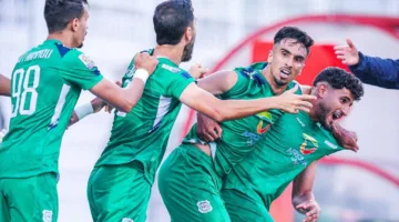 أولمبيك الدشيرة يحقق إنجاز الصعود إلى الدرجة الأولى في الدوري المغربي لأول مرة في تاريخه.