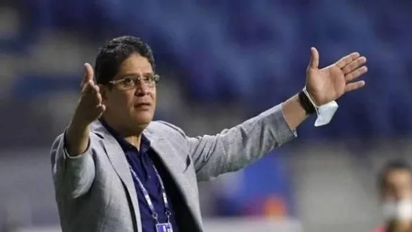 أيمن الرمادي يقود مران الزمالك استعدادا لمواجهة سيراميكا كليوباترا بالدوري