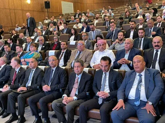 «أيمن العشري»: اللقاء المصري البلغاري يعزز التعاون الاقتصادي المتميز بين البلدين «أيمن العشري»: اللقاء المصري البلغاري يعزز التعاون الاقتصادي المتميز بين البلدين