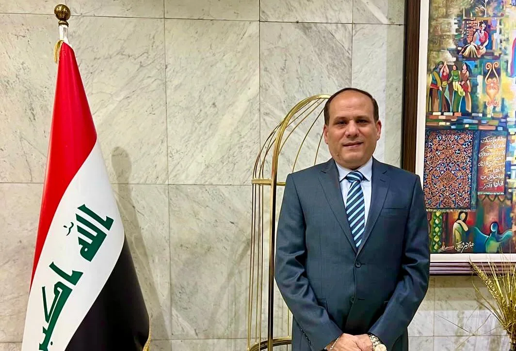 أيمن عامر: قمة بغداد أظهرت المبادئ الأساسية.. وكلمة السيسي وضعت معالم الكرامة العربية أيمن عامر: قمة بغداد أظهرت المبادئ الأساسية.. وكلمة السيسي وضعت معالم الكرامة العربية