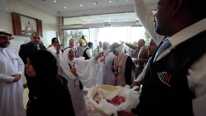 «أيها المتوجهون إلى النبي الكريم».. ما هي العوامل التي تؤثر سلباً على مناسك الحج؟ «أيها المتوجهون إلى النبي الكريم».. ما هي العوامل التي تؤثر سلباً على مناسك الحج؟