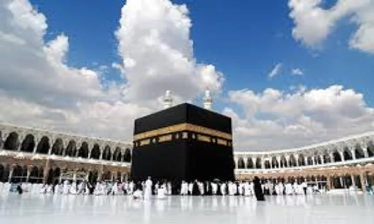 أيهما أولى : الحج أم تجهيز البنات؟