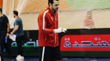 إبراهيم المصري يستلم جائزة البطولة