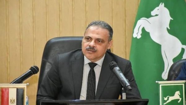 إحالة 14 من العاملين المقصرين بمركزي الزقازيق وأبوحماد للتحقيق