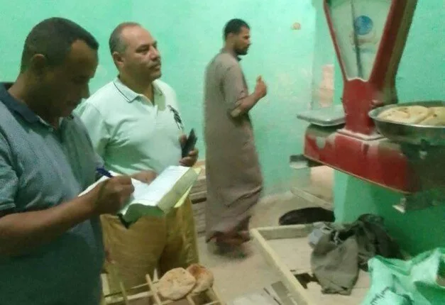 إحباط 200 انتهاك خلال حملات تفتيشية على المخابز والأسواق في المنيا. إحباط 200 انتهاك خلال حملات تفتيشية على المخابز والأسواق في المنيا.