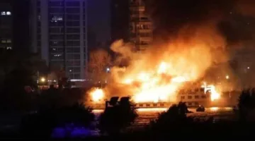 إخماد حريق في مركب نيلي بالجيزة
