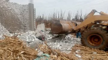إزالة انتهاكات تستهدف 3896 مترًا من أراضي الدولة في البحيرة.