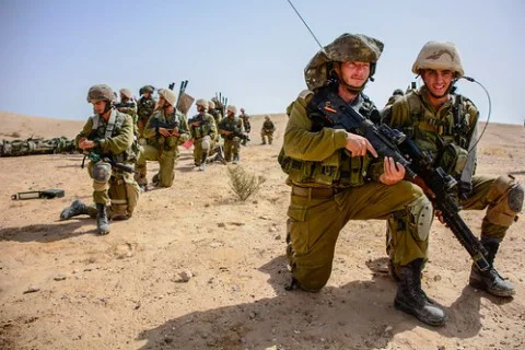 إسرائيل تنظر في سحب كبار أعضاء وفدها التفاوضي من الدوحة بسبب توقف مفاوضات التهدئة في غزة.. تفاصيل من الإعلام العبري إسرائيل تنظر في سحب كبار أعضاء وفدها التفاوضي من الدوحة بسبب توقف مفاوضات التهدئة في غزة.. تفاصيل من الإعلام العبري