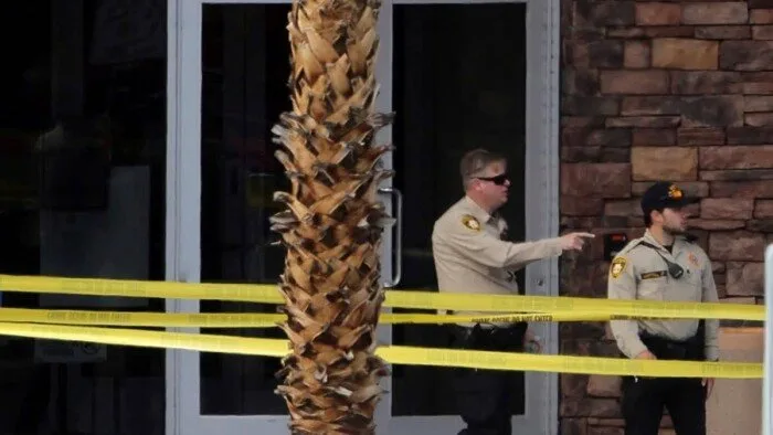 إصابة 11 فرداً جراء حادث إطلاق نار في ولاية كارولينا الأمريكية (فيديو) إصابة 11 فرداً جراء حادث إطلاق نار في ولاية كارولينا الأمريكية (فيديو)