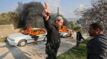 إصابة 12 فلسطينياً واختفاء 3 آخرين جراء هجمات عنيفة للمستوطنين بالقرب من رام الله وبيت لحم في وسط وجنوب الضفة الغربية