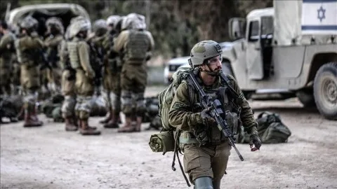 إصابة 4 عسكريين إسرائيليين بينهم حالات خطيرة بانفجار عبوة ناسفة زرعتها المقاومة في مدينة رفح جنوبي قطاع غزة