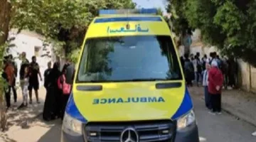 إصابة أربعة أفراد في حادث撞 بين سيارة خاصة ودراجة نارية في الفيوم