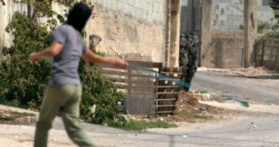 إصابة طفل فلسطيني برصاص الاحتلال الإسرائيلي شرق نابلس