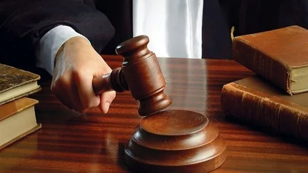“إضراب المحامين” يسبب تأجيل محاكمة أربعة متهمين في قتل طبيب بالتجمع الخامس “إضراب المحامين” يسبب تأجيل محاكمة أربعة متهمين في قتل طبيب بالتجمع الخامس