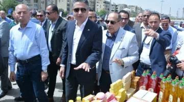 إطلاق المرحلة الثانية في المحافظات: وزير التموين ومحافظ القاهرة يفتتحان سوق اليوم الواحد في مدينة نصر