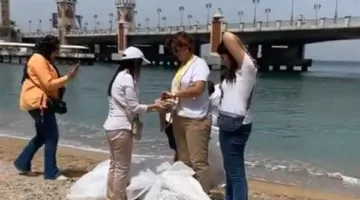 إطلاق حملة لتنظيف الشاطئ وزيادة الوعي بحماية الحياة البحرية في الإسكندرية