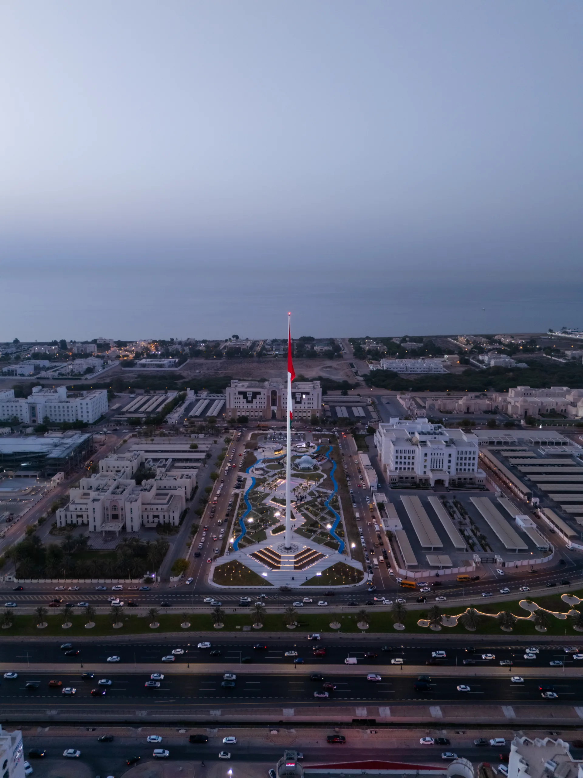 إطلاق مشروع ساحة الخوير في حي الوزارات بمحافظة مسقط إطلاق مشروع ساحة الخوير في حي الوزارات بمحافظة مسقط