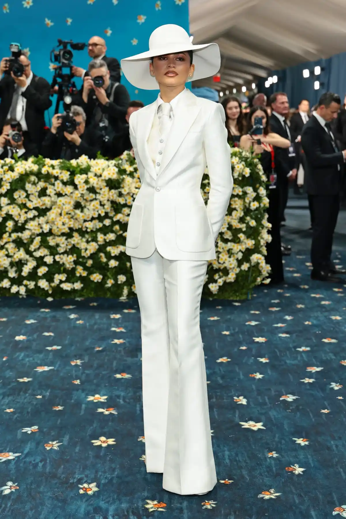 إطلالات النجوم في حفل Met Gala 2025 والبدلات نجم الحفلة