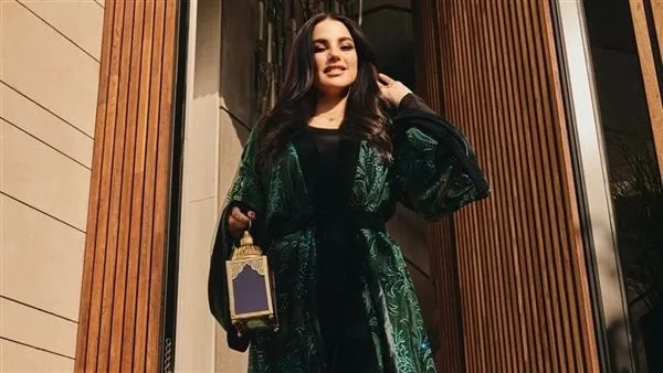 إطلالة كاجوال فاخرة من Fendi: درة تتألق بسعر يتجاوز نصف مليون جنيه