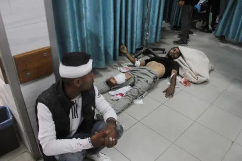 إعلام عبري: ترامب قد يعلن حلا شاملا وطويل الامد يتضمن وقف حرب غزة نهاية الأسبوع ومنح قيادة حماس ضمانات بالمشاركة في الإدارة المدنية للقطاع مستقبلا