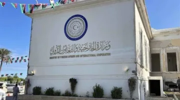 إعلام ليبي: عناصر مسلحة تهاجم مبنى وزارة الخارجية في طرابلس