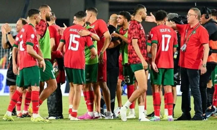 إعلان اختيار لاعبي منتخب المغرب لكرة القدم لمواجهتي تونس وبنين إعلان اختيار لاعبي منتخب المغرب لكرة القدم لمواجهتي تونس وبنين