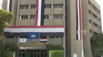 إقالة مدير مجمع مواقف قوص بعد سقوط سقف موقف القرى