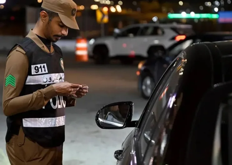 إلقاء القبض على 3 مقيمين حاولوا الوصول إلى مكة المكرمة بدون تصريح للحج إلقاء القبض على 3 مقيمين حاولوا الوصول إلى مكة المكرمة بدون تصريح للحج