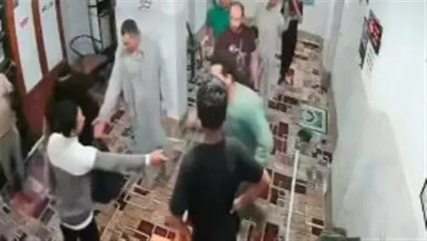 إلقاء القبض على الجناة الذين اقتحموا مسجداً واعتدوا على شخص داخله في السلام