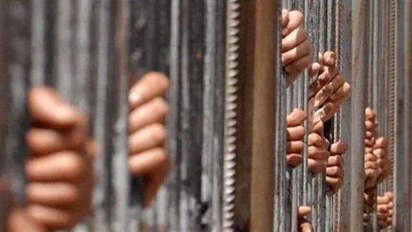 إلقاء القبض على عصابة تسرق المنشآت والمواقع العامة