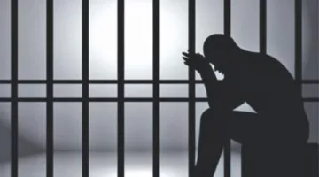 إلقاء القبض على مذنب بحوزته مواد مخدرة وأسلحة في الدقهلية
