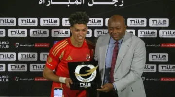 إمام عاشور يحقق جائزة أفضل لاعب في مباراة الأهلي ضد البنك الأهلي
