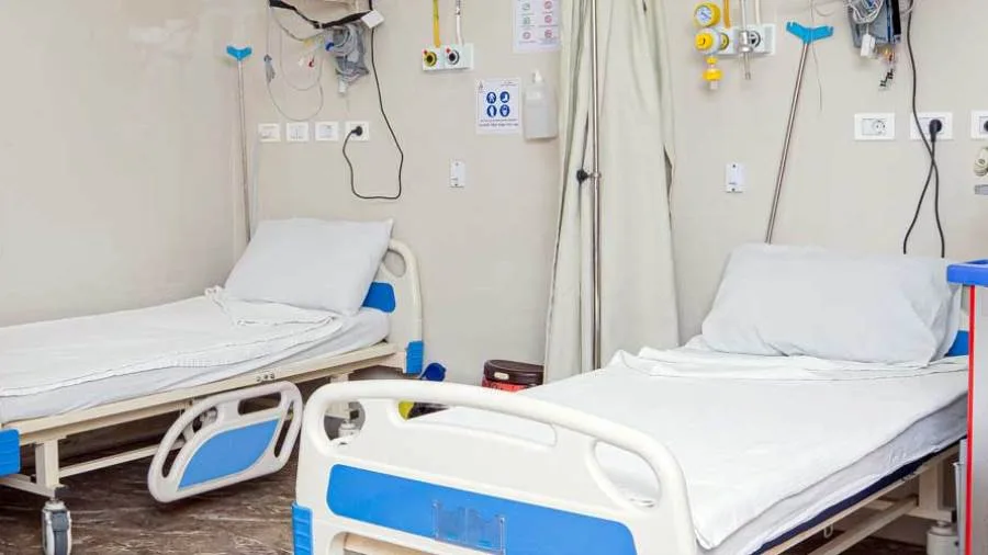 إنشاء غرفة عمليات لمتابعة وتنسيق استقبال البلاغات بين المستشفيات إنشاء غرفة عمليات لمتابعة وتنسيق استقبال البلاغات بين المستشفيات