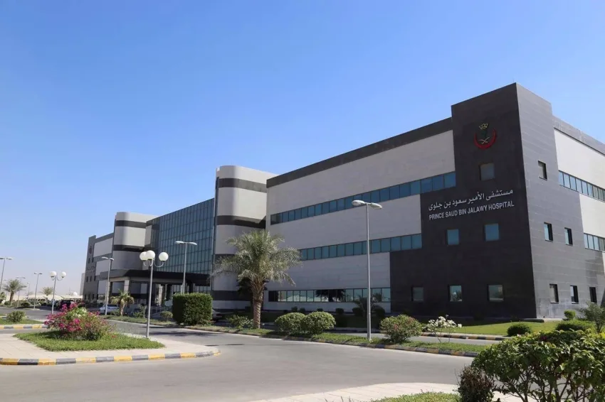 إنقاذ طفل من خطر الاختناق أثناء اللعب في الأحساء إنقاذ طفل من خطر الاختناق أثناء اللعب في الأحساء