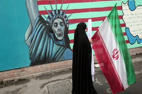 إيران تشير إلى احتمال السماح لمفتشين أمريكيين بدخول المنشآت النووية وتؤكد: تخصيب اليورانيوم خط أحمر ومستعدون لقبول القيود مقابل رفع العقوبات. إيران تشير إلى احتمال السماح لمفتشين أمريكيين بدخول المنشآت النووية وتؤكد: تخصيب اليورانيوم خط أحمر ومستعدون لقبول القيود مقابل رفع العقوبات.