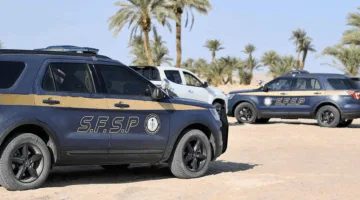 إيقاف مخالفَين لاستغلالهما الرواسب في تبوك