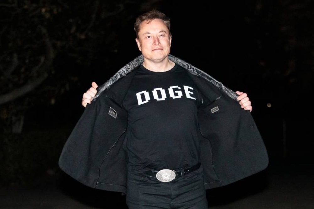 إيلون ماسك يعزّز نفوذ «DOGE» داخل هيئة الأوراق المالية الأميركية