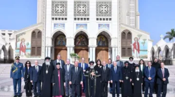 البابا تواضروس يرحب بالرئيس اللبناني جوزيف عون في المقر البَابَوي.
