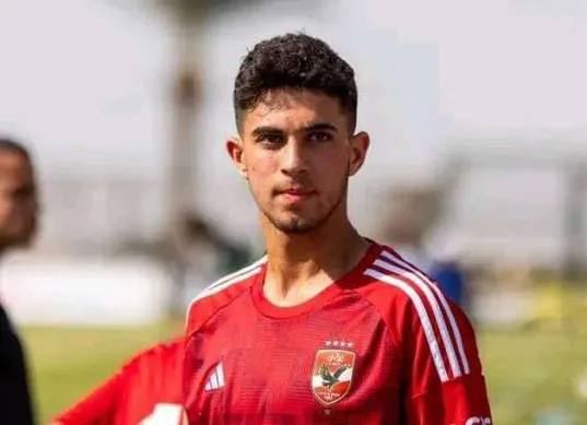 اتجاه قوي داخل الأهلي لإعادة أحمد عابدين لتدعيم خط الدفاع في الموسم الجديد