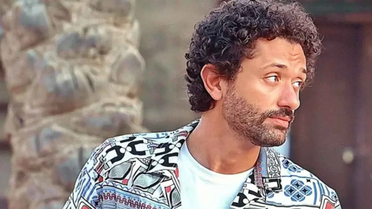 اتصال مفاجئ من وحيد حامد أنقذ كريم محمود عبد العزيز من الاكتئاب اتصال مفاجئ من وحيد حامد أنقذ كريم محمود عبد العزيز من الاكتئاب