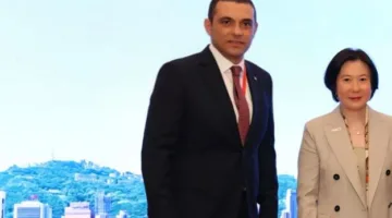 القنصل المصري العام يتقابل مع رئيس هيئة الاستثمار في هونغ كونغ