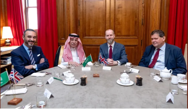 اجتماع بين السعودية وبريطانيا في لندن لمناقشة التعاون في مجال الرياضة اجتماع بين السعودية وبريطانيا في لندن لمناقشة التعاون في مجال الرياضة
