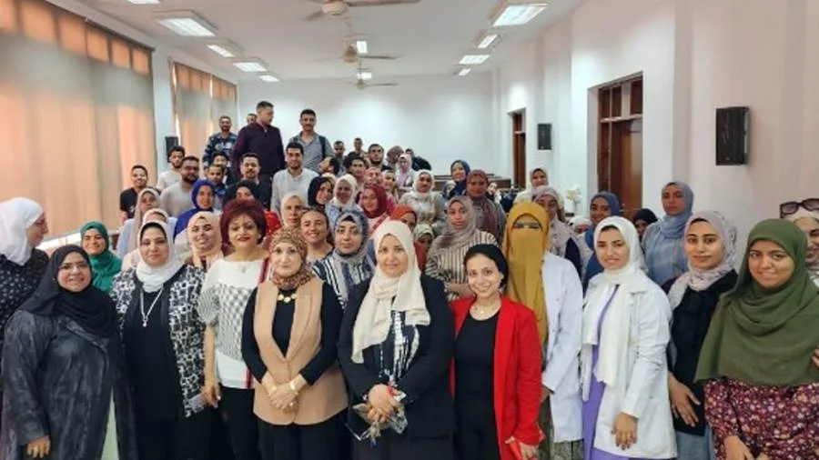 اجتماع شامل لمكتب البورد العربي للتمريض لبحث تقارير الامتحانات والبرامج التدريبية اجتماع شامل لمكتب البورد العربي للتمريض لبحث تقارير الامتحانات والبرامج التدريبية