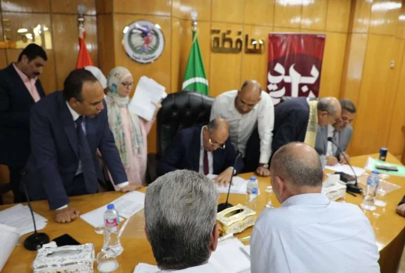 رئيس جامعة المنيا يكرم أول مجلس اتحاد طلاب لجامعة المنيا الأهلية