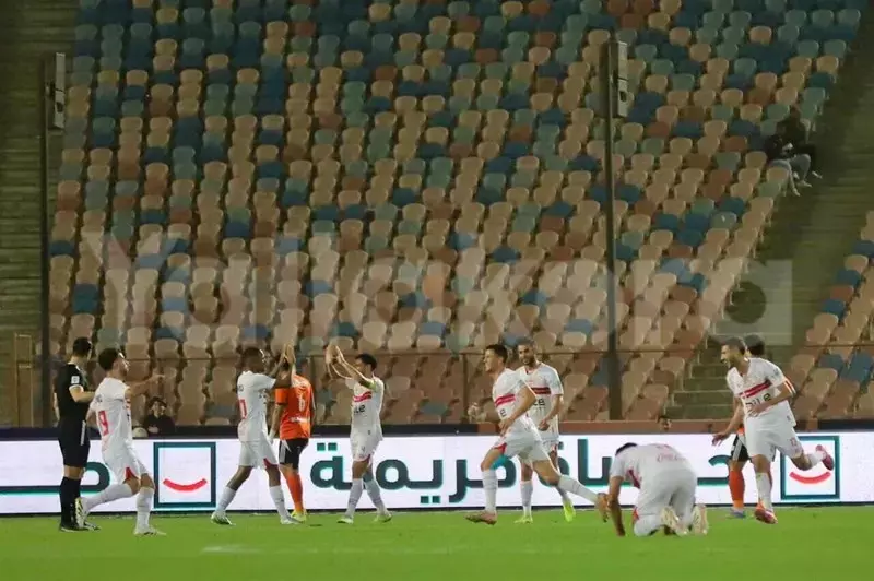 احتفال بأسلوب صلاح ونهاية حلم مهجور.. صور من مباراة الزمالك وفاركو احتفال بأسلوب صلاح ونهاية حلم مهجور.. صور من مباراة الزمالك وفاركو