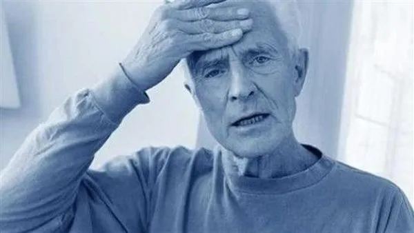 اختراق علمي جديد يساعد في التنبؤ المبكر بظهور أعراض مرض الزهايمر الوراثي