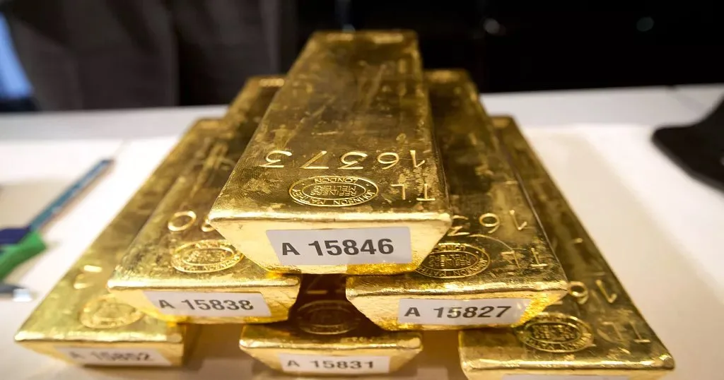 ارتفاع أسعار الذهب عند الإغلاق مسجلاً زيادة أسبوعية بنسبة 5.5% ارتفاع أسعار الذهب عند الإغلاق مسجلاً زيادة أسبوعية بنسبة 5.5%